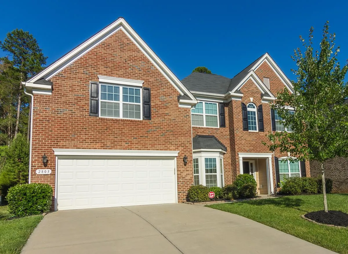 5 bed, 2919 sqft, $3,250 — Photo 1