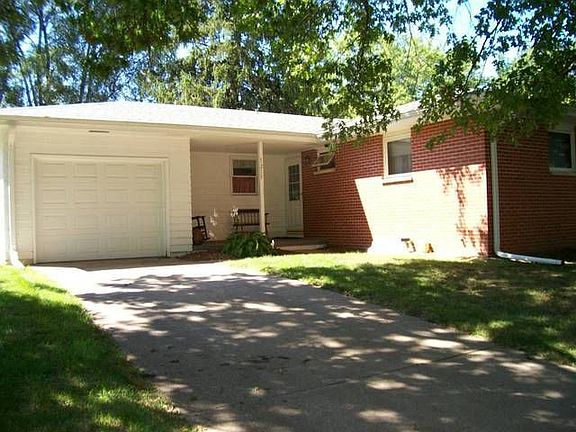 2nd image of 1215 N 11th St