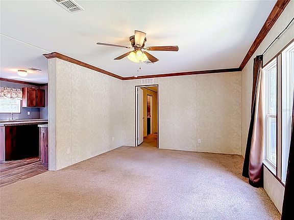 5th image of 40628 Palm Dr