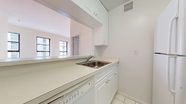 Rented by Bond New York | media 29