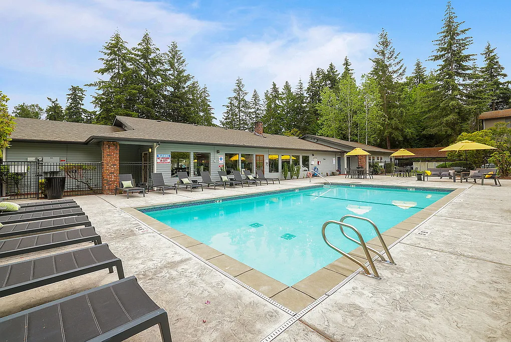 Cedar Terrace — Photo 1