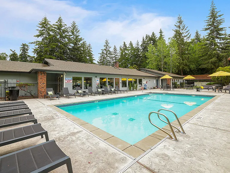 Cedar Terrace — Photo 1