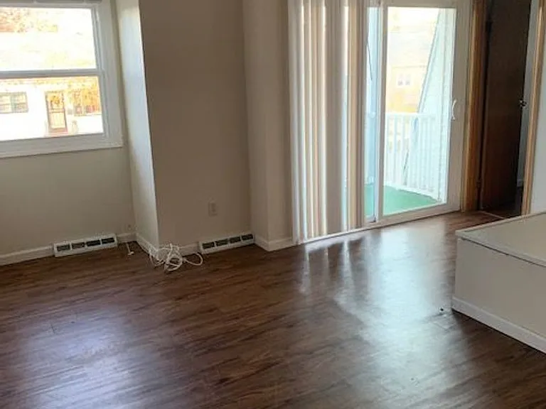 Angle-Tyler Apartments — Photo 16