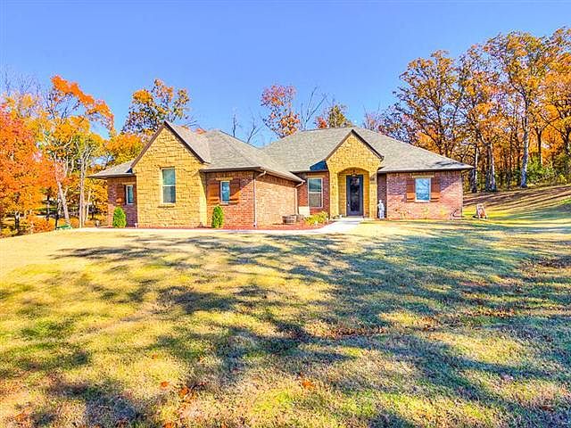 1st image of 900674 S Oak Hill Dr