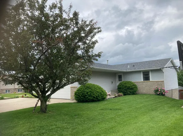 840 3rd Ave NE, Byron, MN 55920