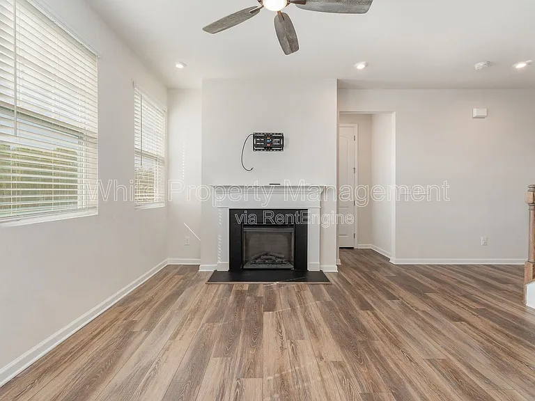 114 Marron Dr — Photo 13