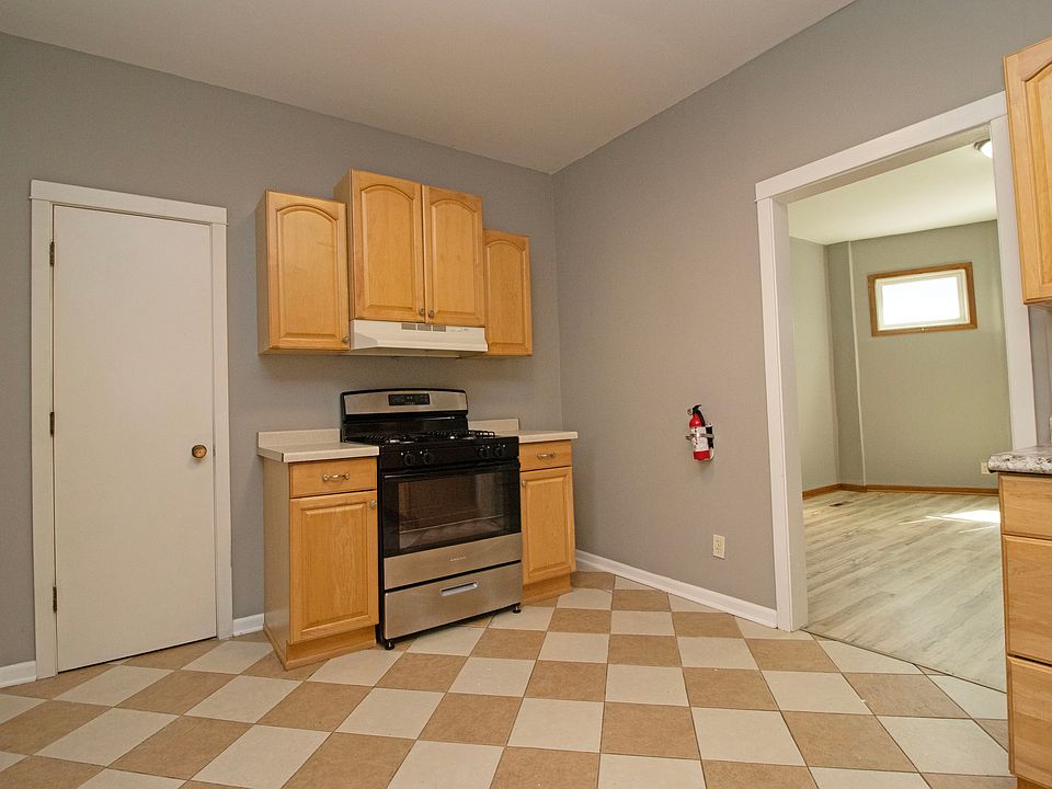 1st image of 1747 Marshall Ave