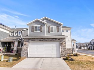 1912 W Parkview Dr, Syracuse, UT 84075