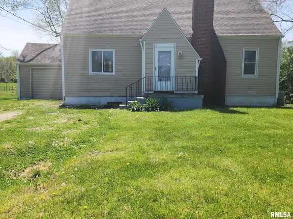 1007 W 7th St, Centralia, IL 62801