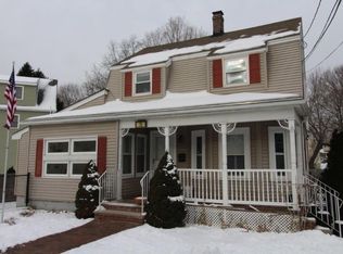 19 Waldo St, Dedham, MA 02026