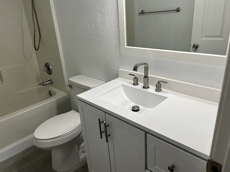 4712 Golfview Blvd — Photo 16