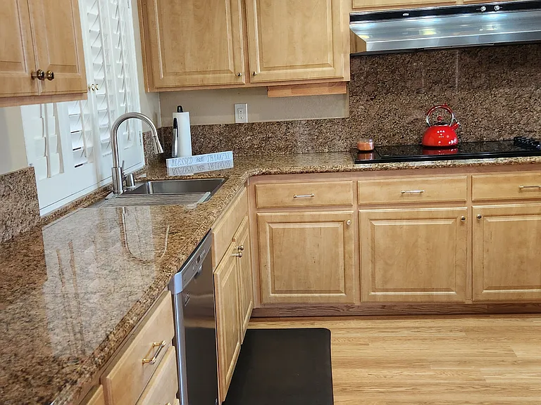 82 Presidio Pl — Photo 6