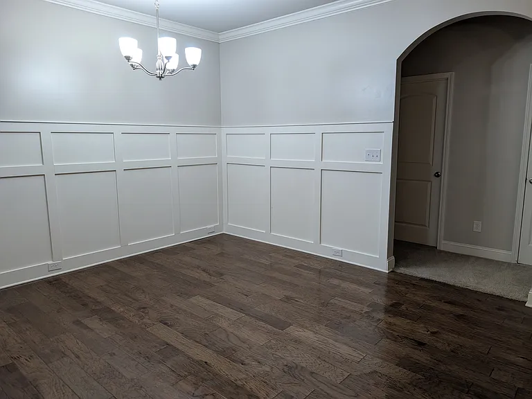 144 Kenton Ln — Photo 6