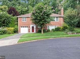 3150 Siron St, Falls Church, VA 22042
