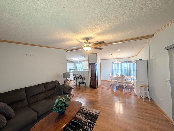 4th image of 1732 Sugar Pine Ave #233