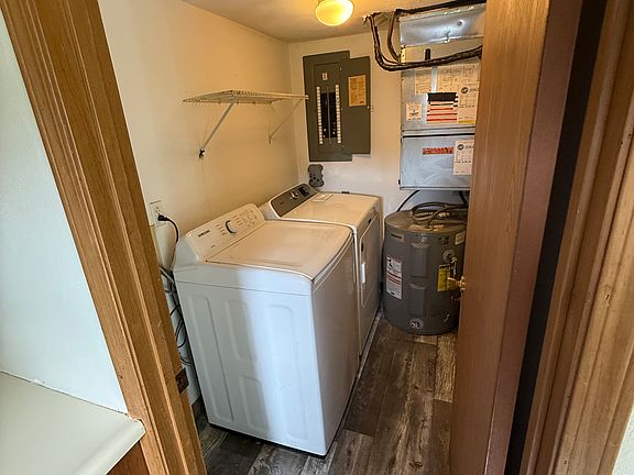 5th image of 14 Ramona Dr