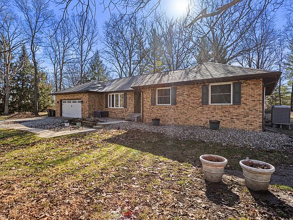 4th image of 107 Kiowa Ct