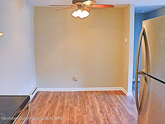3rd image of 330 Shore Dr APT F-4