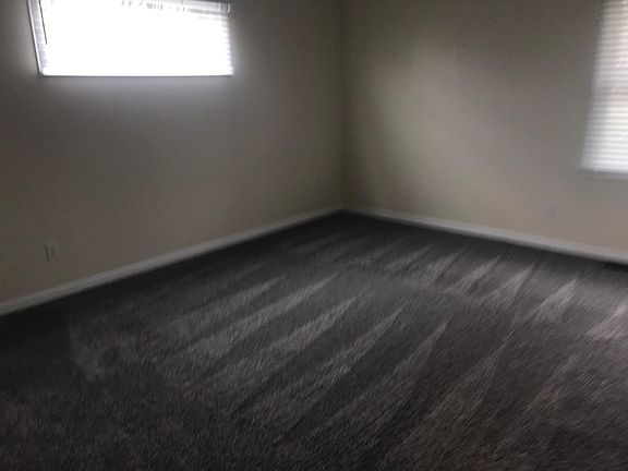 3rd image of 4389 Trail View Dr NE