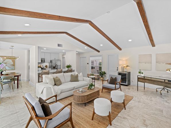 1401 Hummingbird Dr