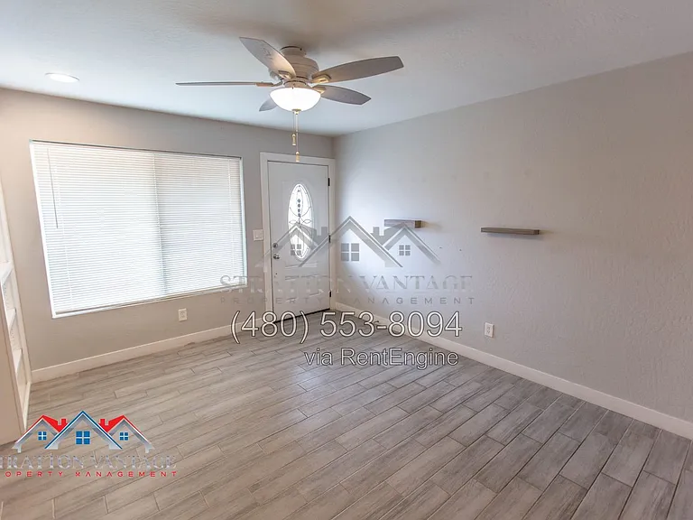 2732 E Michigan Ave — Photo 8