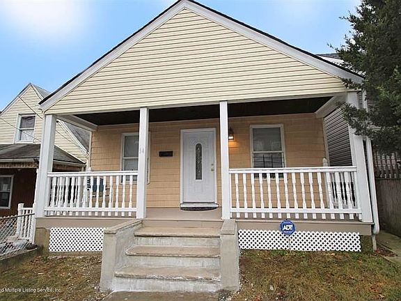 2nd image of 14 Laurel Ave