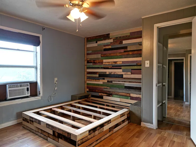 9405 E FM 174 — Photo 15