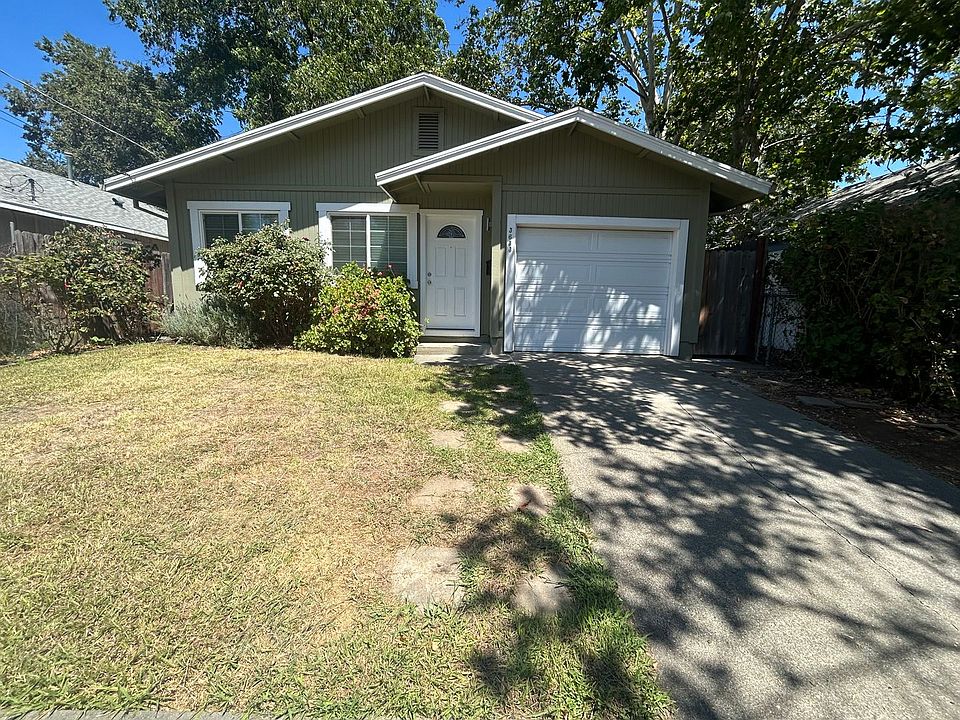 1st image of 3633 9th Ave
