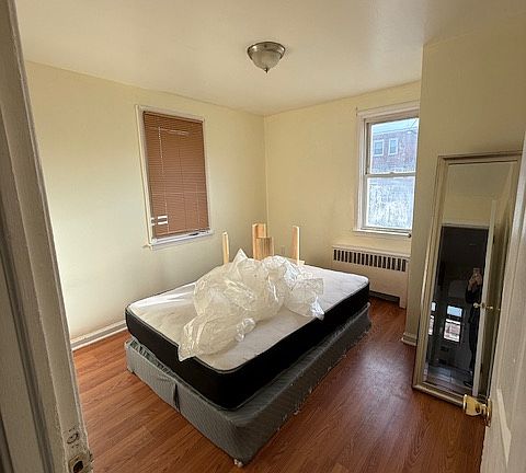 3rd image of 1202 Englewood St Floor 1