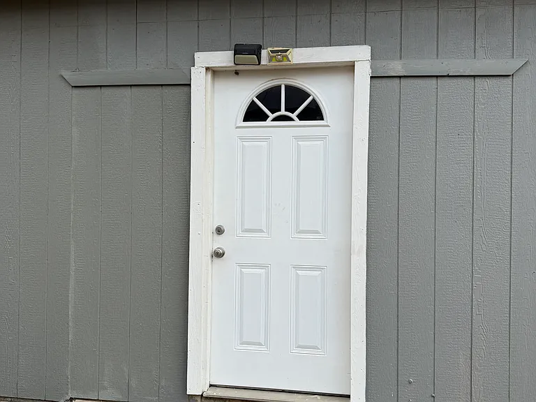 506 S Madison St — Photo 3