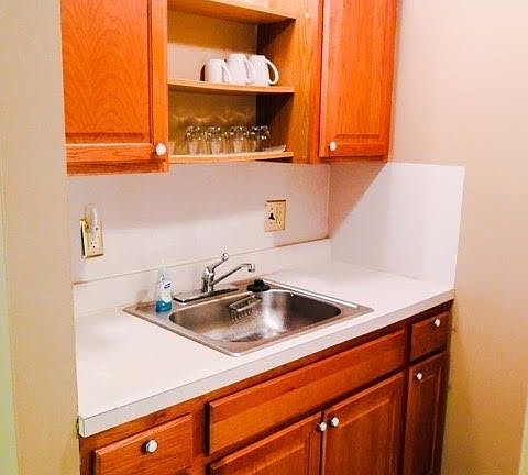 5th image of 31831 Grand River Ave Unit 1