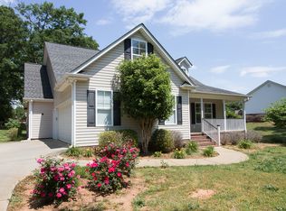 104 Leland Heights Dr, Williamston, SC 29697