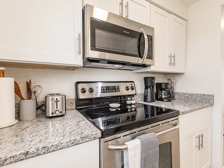 1611 Florence Ave #B — Photo 21