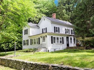 8 Baylis Ln, Bedford, NY 10506