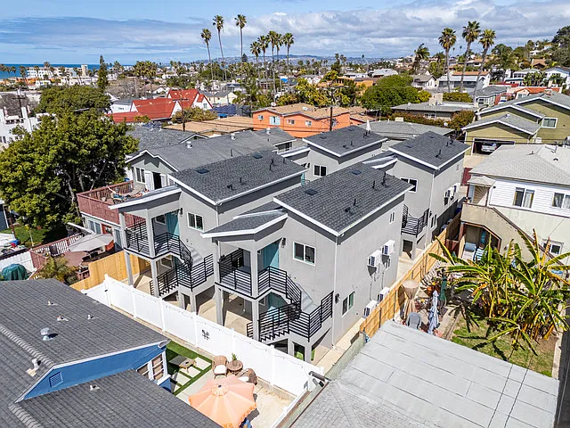 4648 Point Loma Ave #7 — Photo 8