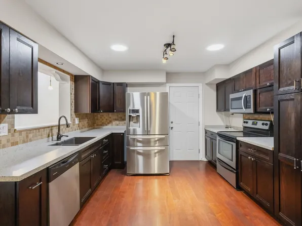 606 Grace St NE, Albuquerque, NM 87123