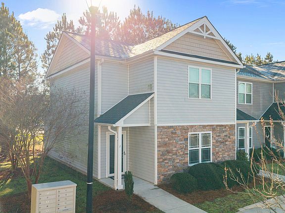 3rd image of 4113 Kittrell Farms Drive #D1