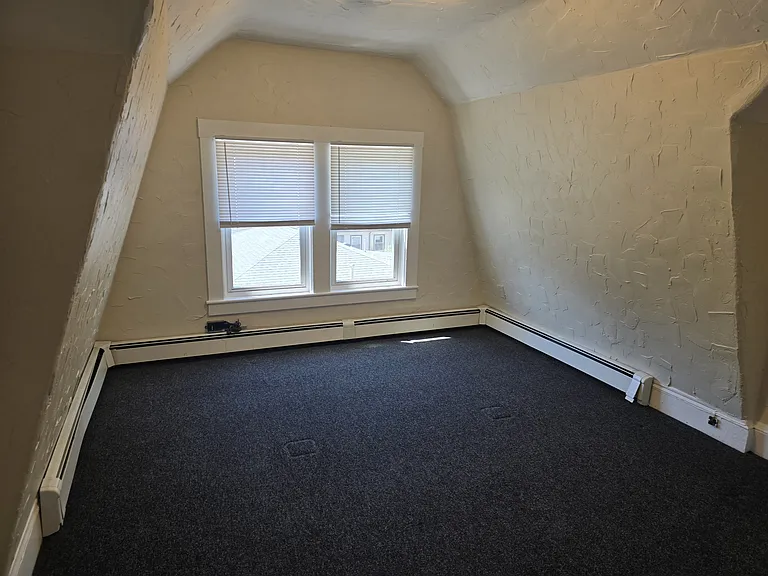 349 Hollis St #4 — Photo 8