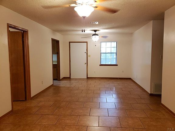 2nd image of 5658 Twin Creek Cir