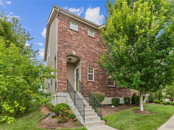 9746 Wilderness Battle Dr, Saint Louis, MO 63123