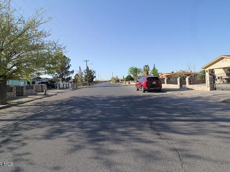517 Val Verde St #B — Photo 49