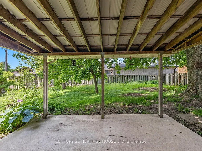 57 Vanbuskirk Dr — Photo 37
