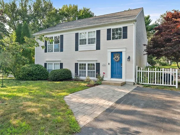296 Raymond Rd, Plymouth, MA 02360