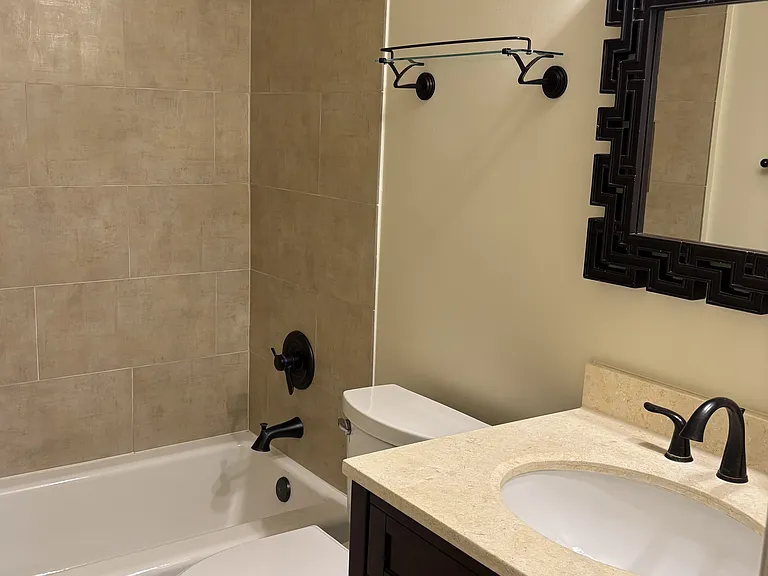 8460 E Malcomb Dr — Photo 11