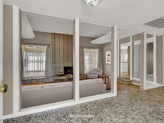4th image of 5305 Champions Ave