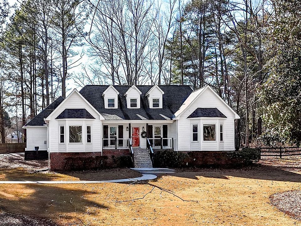 1st image of 718 Robert Way