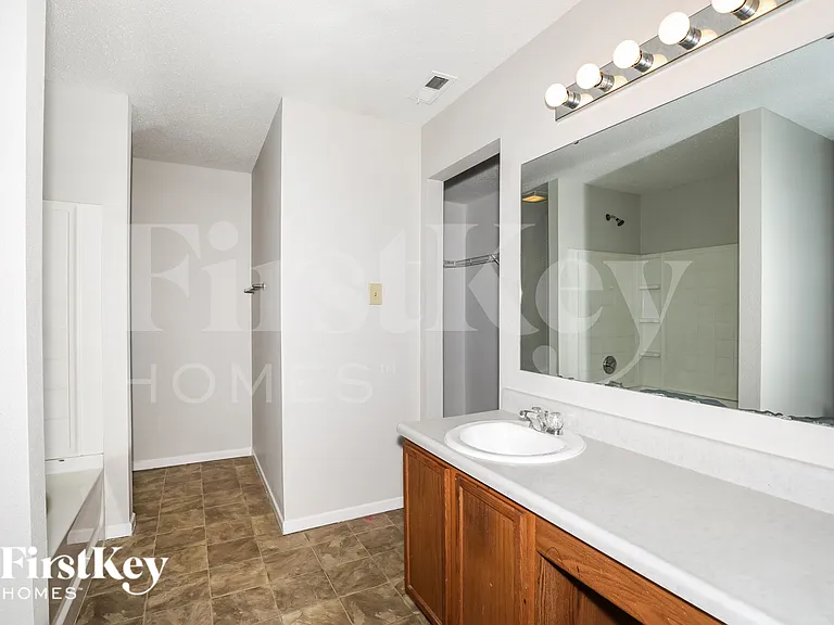 2825 Ludwig Dr — Photo 15