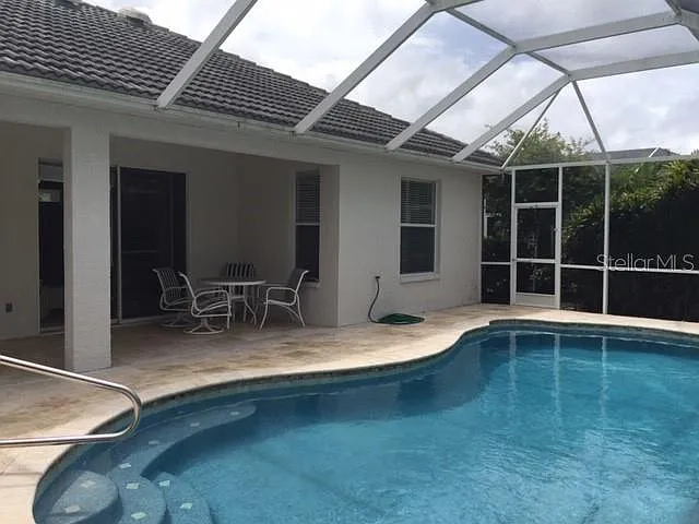 3 bed, 2.0 bath, 1338 sqft, $5,500 — Photo 4