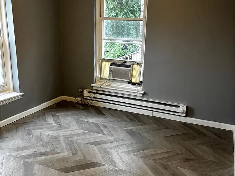 412 Oak St #1 — Photo 5