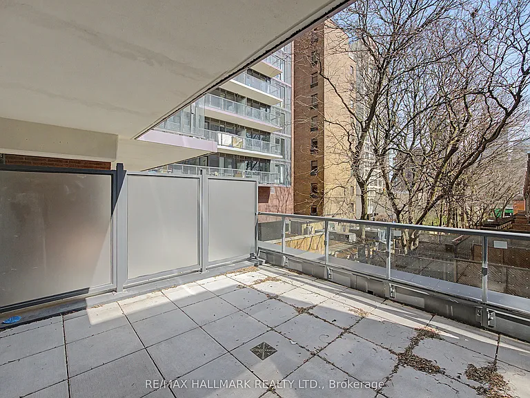 308 Jarvis St #203 — Photo 17